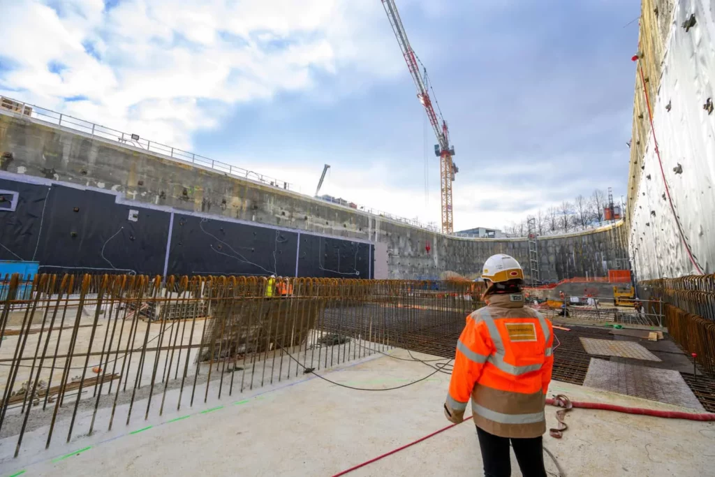 La ligne 18 et ses aménagements 3 Travaux sur la gare de la ligne 18
