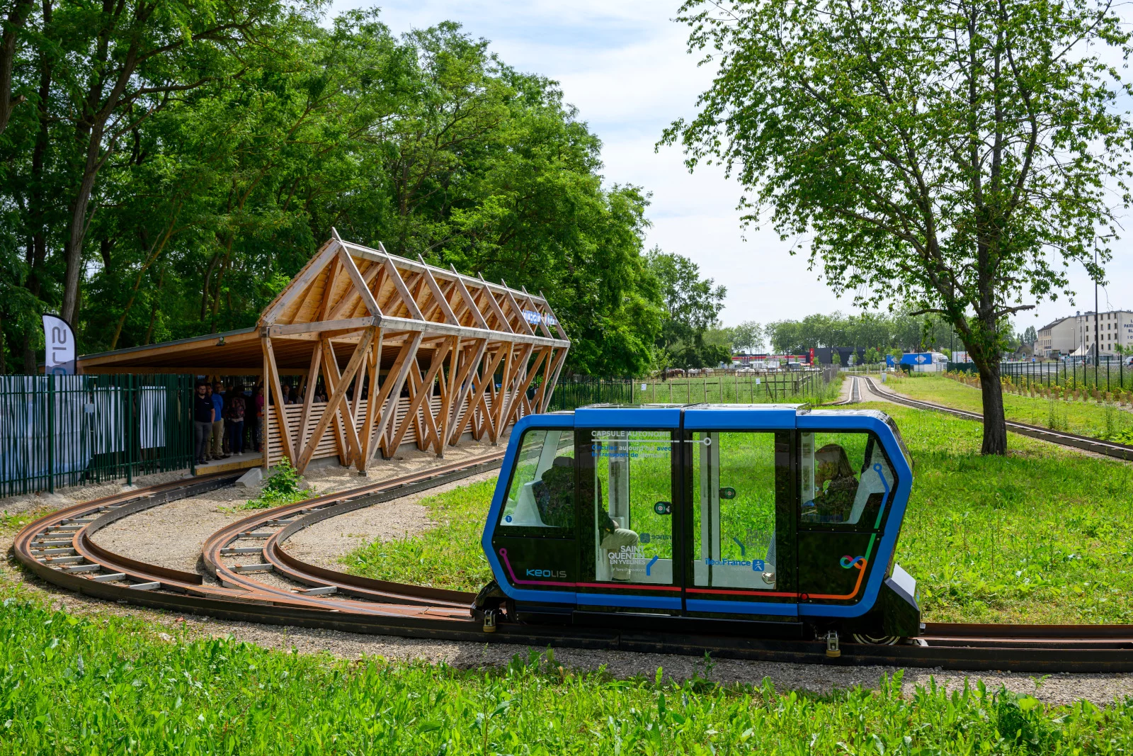 Les transports de demain 4 Presentation Urbanloop a l'Ile des loisirs. Navette de transport autonome et automatisee. JM Fourgous Sylvie Piganeau Eric Calle Keolis Anne Lauvergeon Jean philippe Mangeot DG.