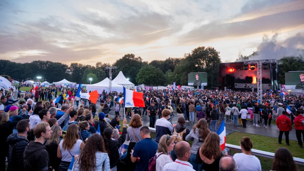 Un week-end mémorable à la Fan Zone : Retour sur les premiers jours de festivités ! 31 Un week end memorable SQY e1722269335703