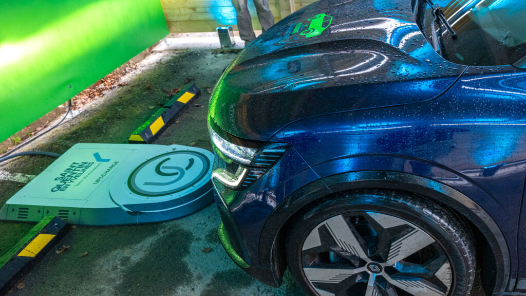 SQY expérimente la recharge à induction 3 Charge à induction Up and charge SQY