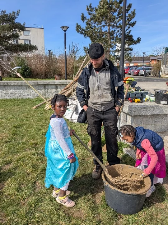 Le projet d’agriculture urbaine du Buisson 13 Chantiers de plantation des premiers arbres et petits fruitiers des 8 et 9 mars 2025