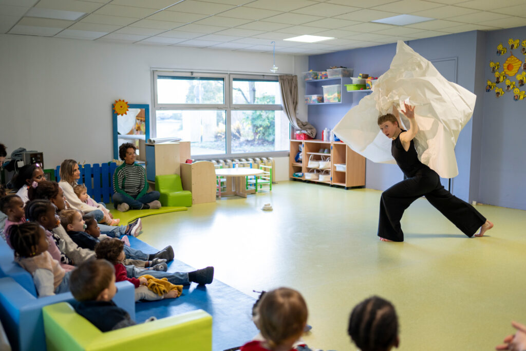 LesPetitsPapiersDanseCL326