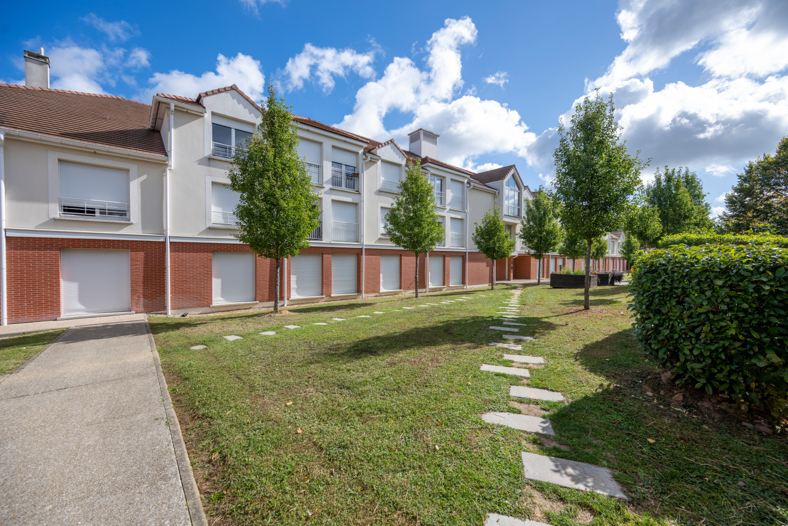 Trouver un logement "jeunes" 2 La cibele residence etuduant jeune travailleurs a Voisins Le Bx